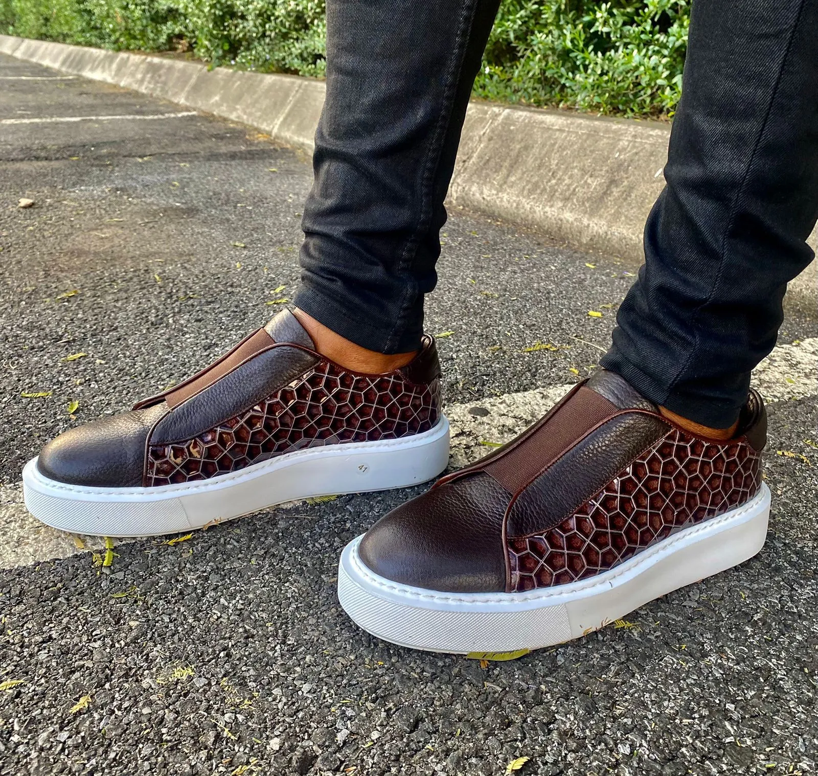 176  Lufiano Slip On : Brown