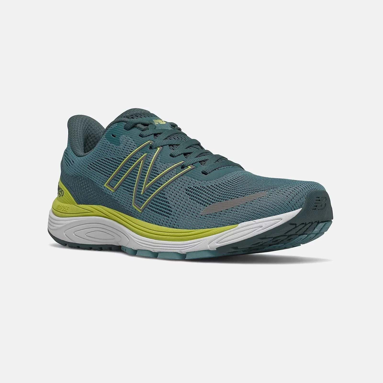 Men's Wide Fit New Balance MVYGO Vaygo Running Sneakers