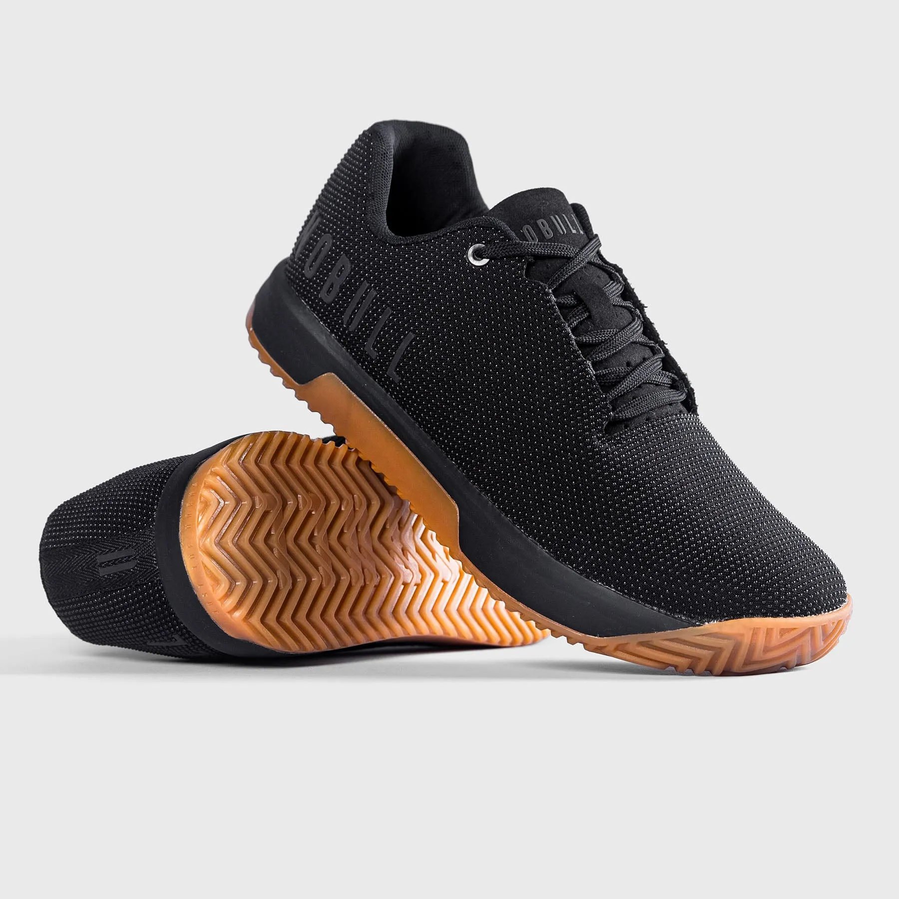 NOBULL - TRAINER  - BLACK GUM