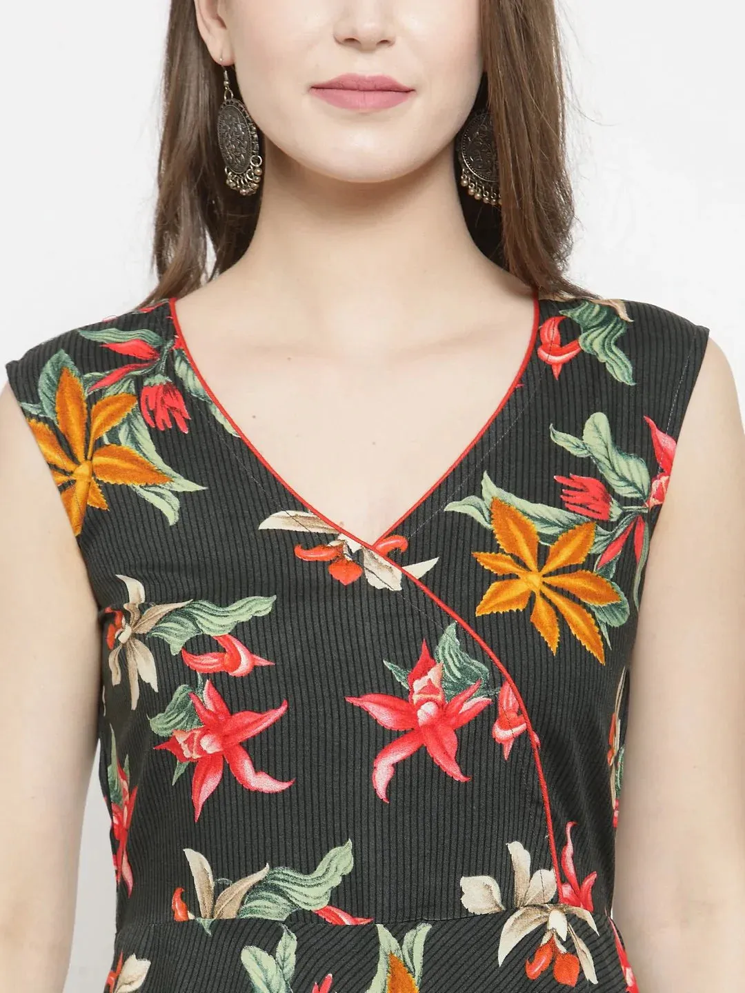 Women Black & Red Floral Printed Rayon A-Line Kurta